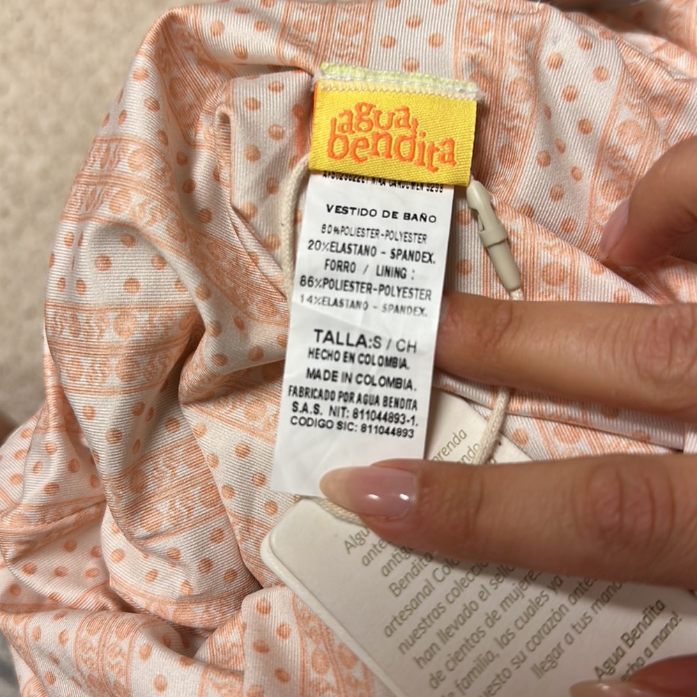 NWT Women’s Agua Bendita One Piece Bathing Suit - Size S - Picture 6 of 6